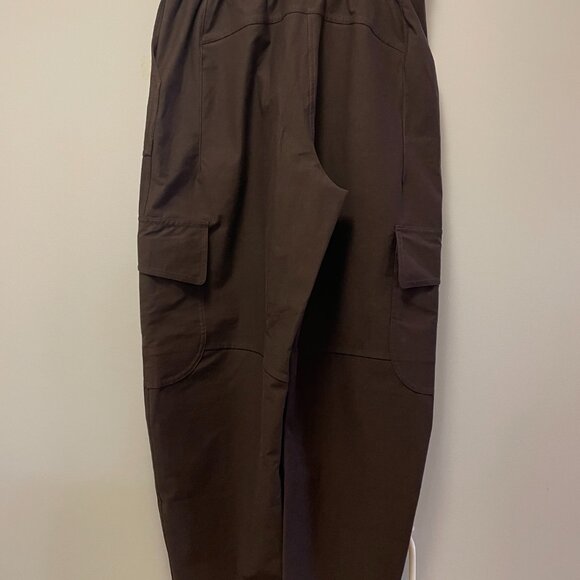 Lululemon Light Utilitech Cargo Pocket HR Pant Espresso Size 27 Great Condition - Picture 12 of 13